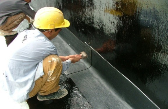 自粘防水卷材干铺法施工工艺